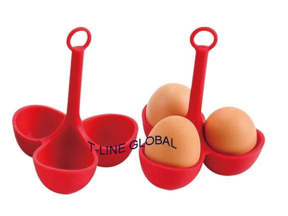 SILICONE EGG POACHER/EGG RING 4