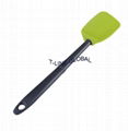 SILICONE SPATULA AND BRUSH 1