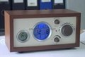 小木框电子钟收音机