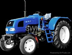 Tractor and Agricultural machine