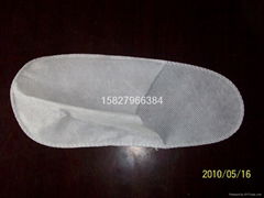 Disposable non-woven slipper