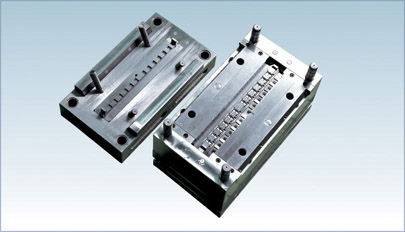 Plastic injection mould 2