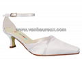 Van heureux bridal shoe 3