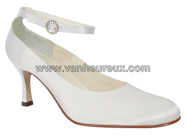 Van heureux bridal shoe 2