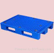 plastic pallet