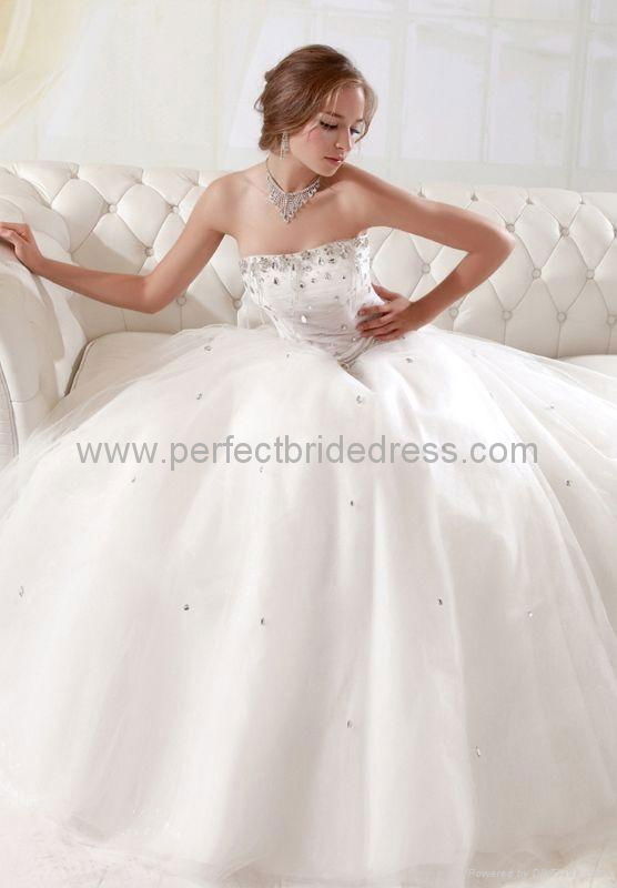Organza Strapless Ball Gown Simple Wedding Dress Bridal Gown WAAWD003