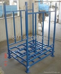 Stacking stillages and stackable stack rack 