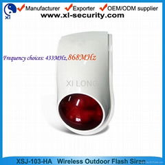 Wireless outdoor flash siren for alarm system