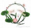 Garden wreath-frog n lotus