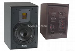 Studio monitor speaker