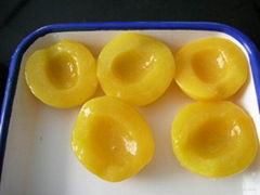 canned yellow peach in syrup