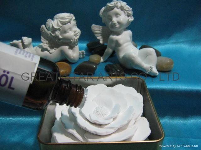 EH01110 Ceramic flower oil diffuser
