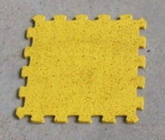 Interlocking rubber floor tile