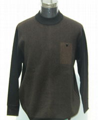 Man's round-collar pullover sweater