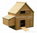 Chicken house w/ egg case