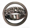 Self-aligning ball bearings