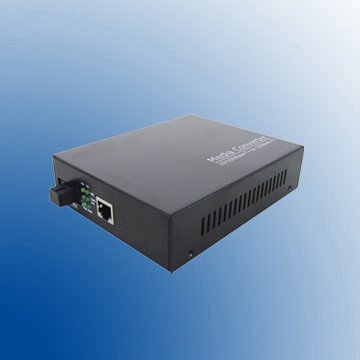 10/100Base-TX to 100Base-FX WDM Media Converter, 20KM, Built-In Power Supply