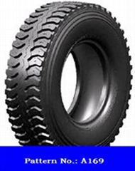 radial truck tyre and rim