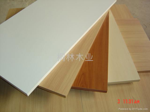 Melamine faced plywood