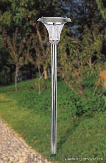 Solar garden lamp