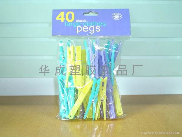 clothes pegs / clothes-pin