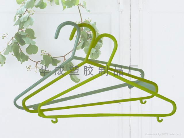 plastic clothes hangers / clothes rack 5