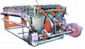 Hexagonal wire netting machine