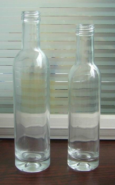 375ml & 250ml glass vodka bottle