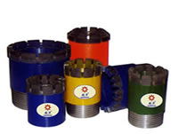 Diamond core bit 