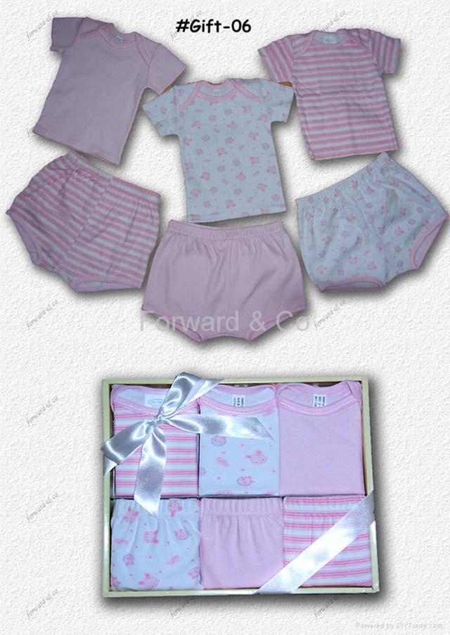 Babies' garments in gift-box 