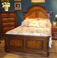 sleigh bed