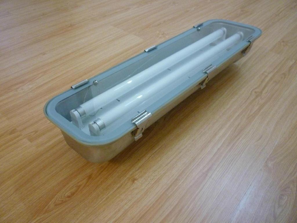 fluorescent lighting fitting with good quality electronic ballast  5