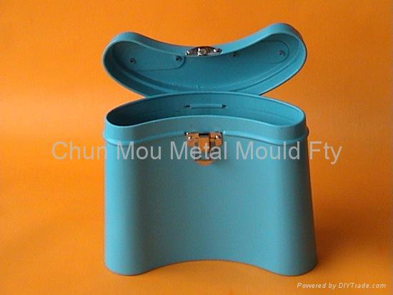 Carry tin box 2