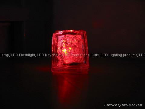 LED Flash Ice Cube 2