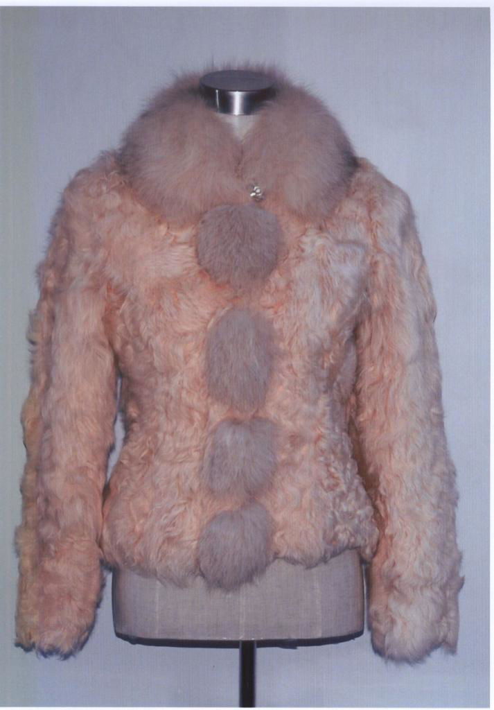 fur lady's garment