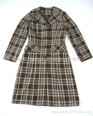 Lady's coat 2