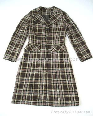 Lady's coat 4