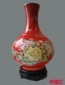 中国红国宾礼品花瓶