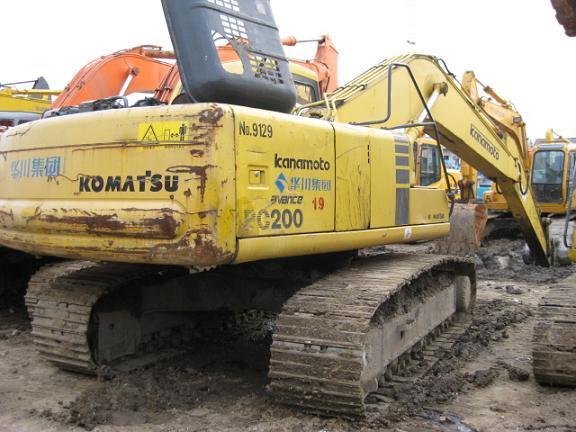 Sell used excavator of Komatsu-PC200 3