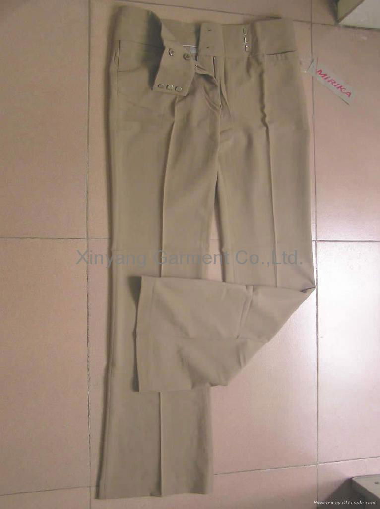 lady's clothing leisure pants 2