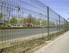 wire mesh fence