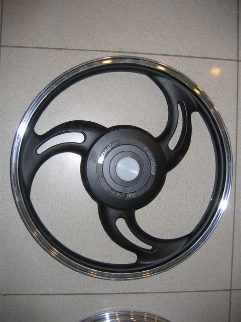 Motorcycle rim