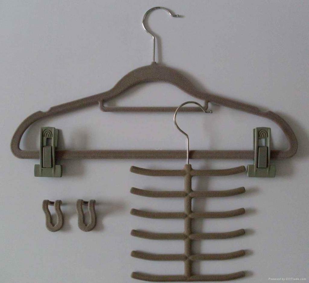 h   able hangers set