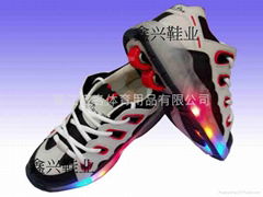 Flashy double wheel shoes