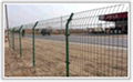 wire mesh fences