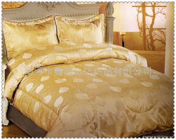100% jacquard polyester comforter set  2