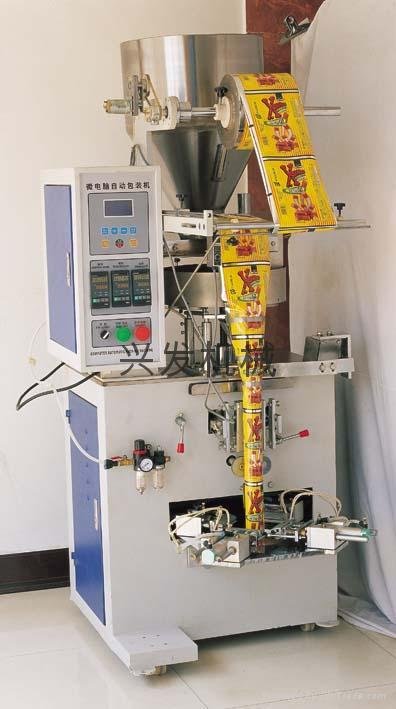 Automatic triangular candy packs installed 5