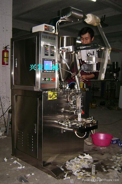   Four automatic liquid packaging machine shampoo 4