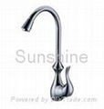 reliable kitchen faucet 1