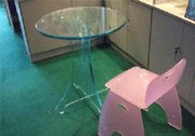 有機玻璃桌椅 2